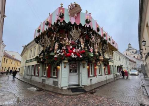 立陶宛为什么被称为欧洲淫窟？带你去看看这个可悲的中欧小国
 
麻烦看官老爷们右上