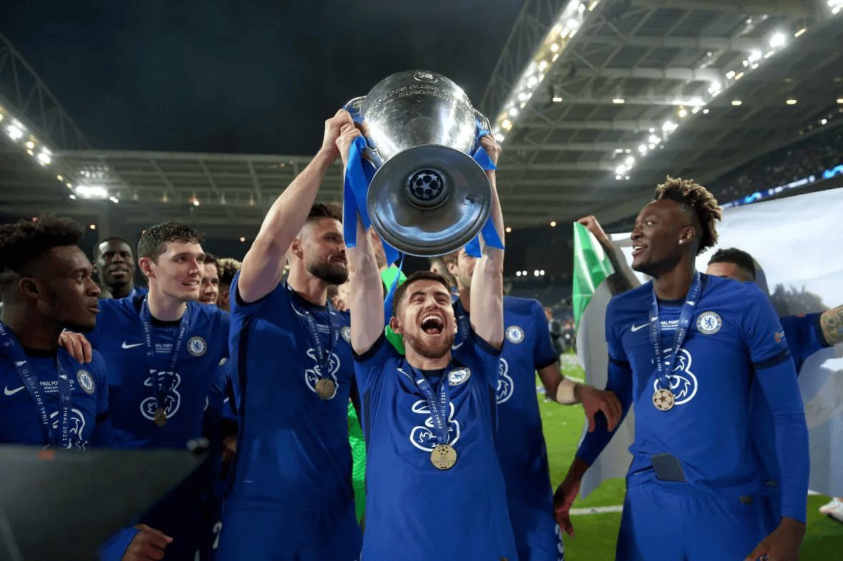 泰晤士报著名记者James Gheerbrant独家采访弗拉门戈中场若日尼奥。谈