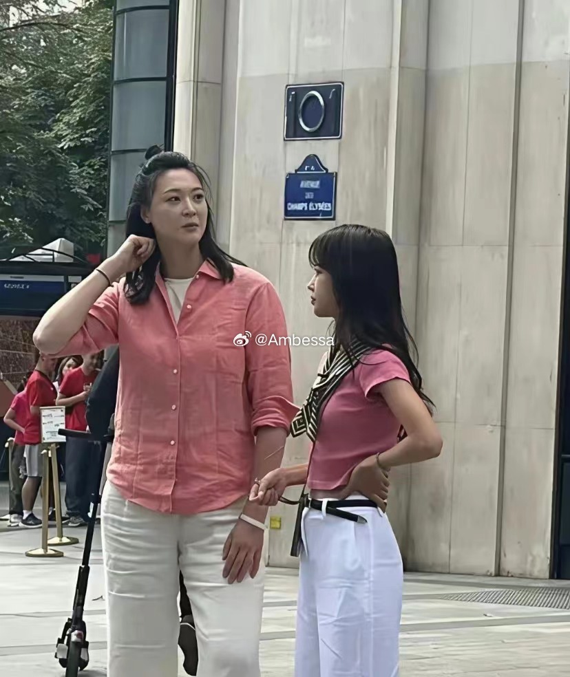 我天，差点没认出来......没想到真人这么大！ 