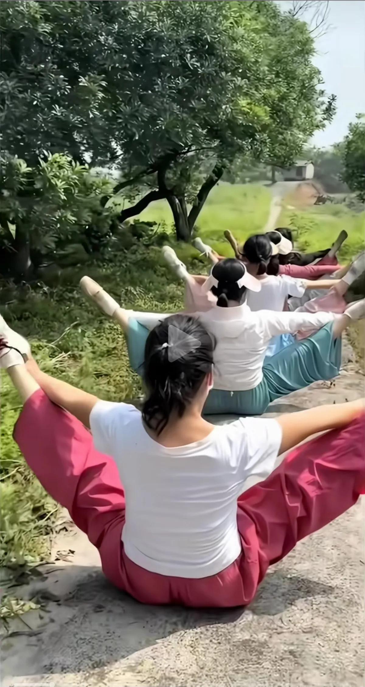 你能猜到这些美女干嘛？是锻炼身体吗？有什么作用吗？