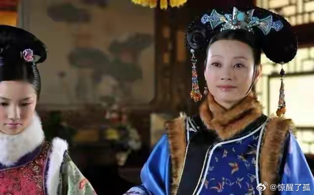 《甄嬛传》播出多年，甄嬛的谋略、眉庄的气节、华妃的痴情被反复解读，而低调隐忍的端