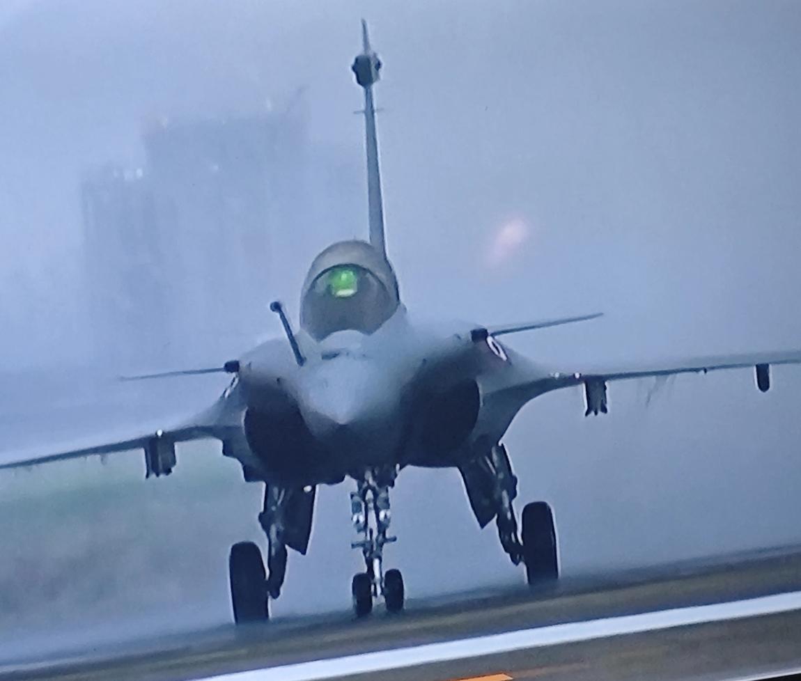 印度再次向法国采购“阵风”战斗机，印度也是对阵风战机情有独钟啊！
在印巴冲突之中