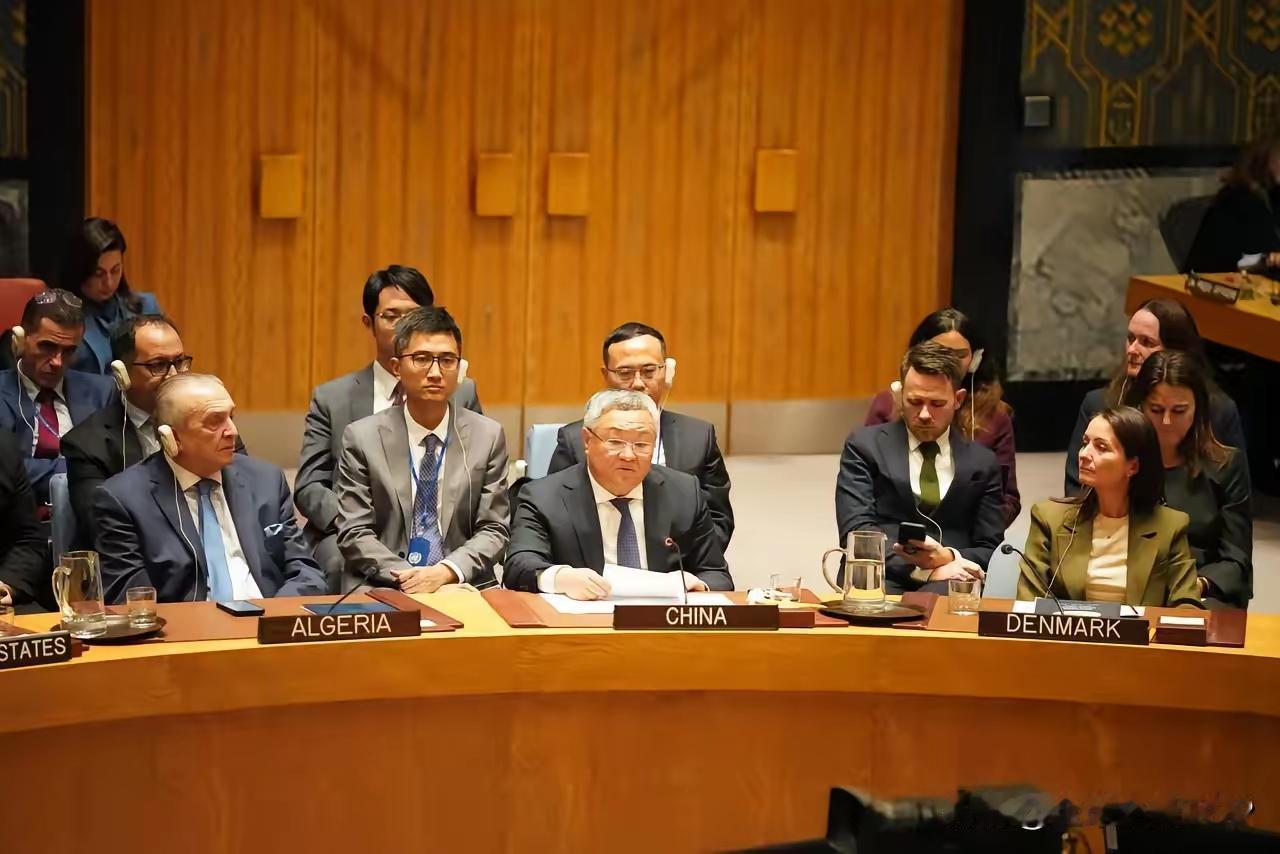 雷霆警告！中国代表在联合国直接点名日本。只要自卫队敢跨入台海，立马打上侵略者烙印