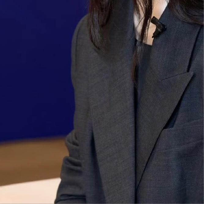 杂诗[唐] 王维君自故乡来，应知故乡事。来日绮窗前，寒梅著花未？ 