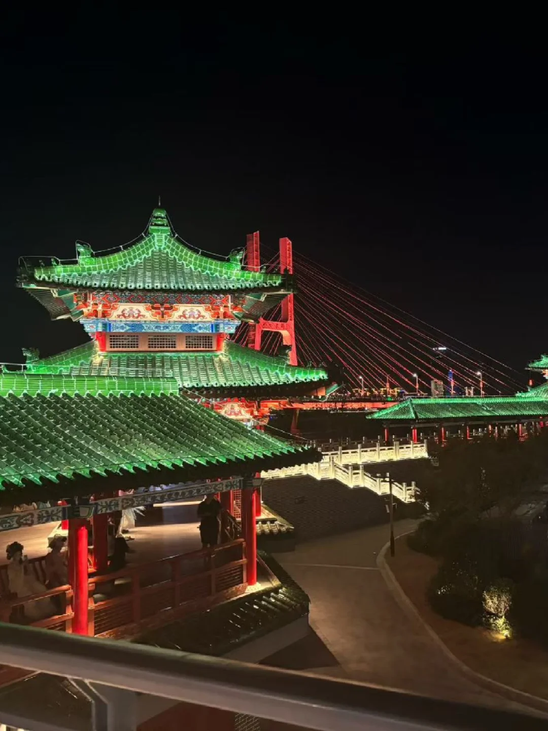 美丽的城市美丽的夜景