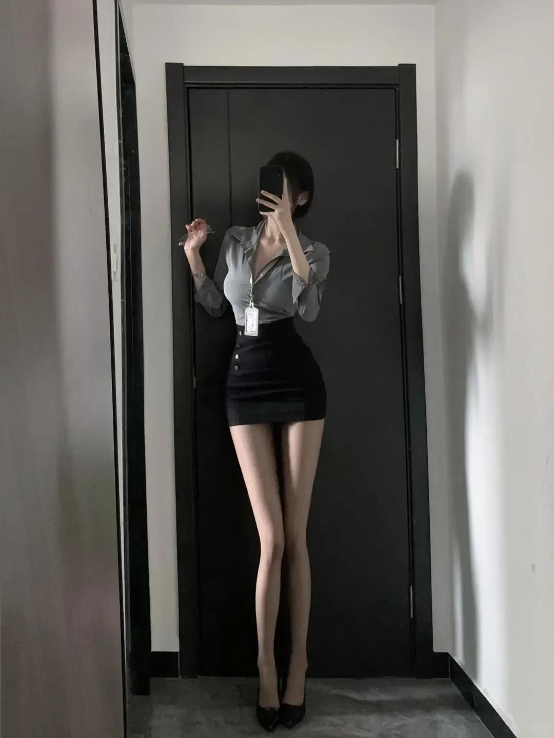 谁能不爱秘书穿搭呢[泣不成声][泣不成声]