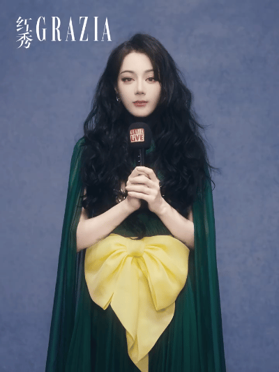 迪丽热巴开工新年祝福看看吧 