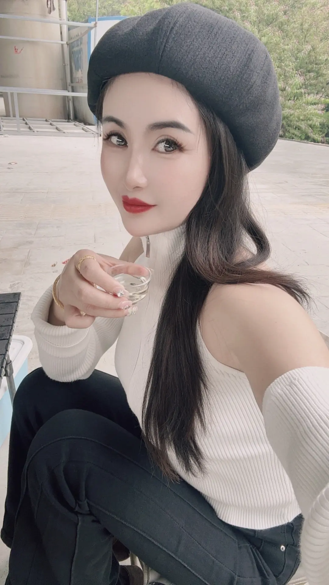 “时间可以浪费在自己喜欢的事情上，但你不能困在自己讨厌的生活里”🍵