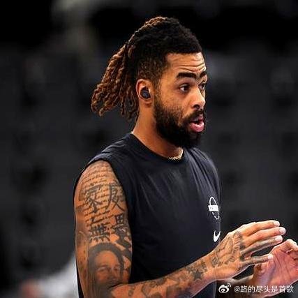 《为总冠军梭哈？独行侠被曝密谋大交易，目标直指克莱和拉塞尔》达拉斯独行侠的管理层