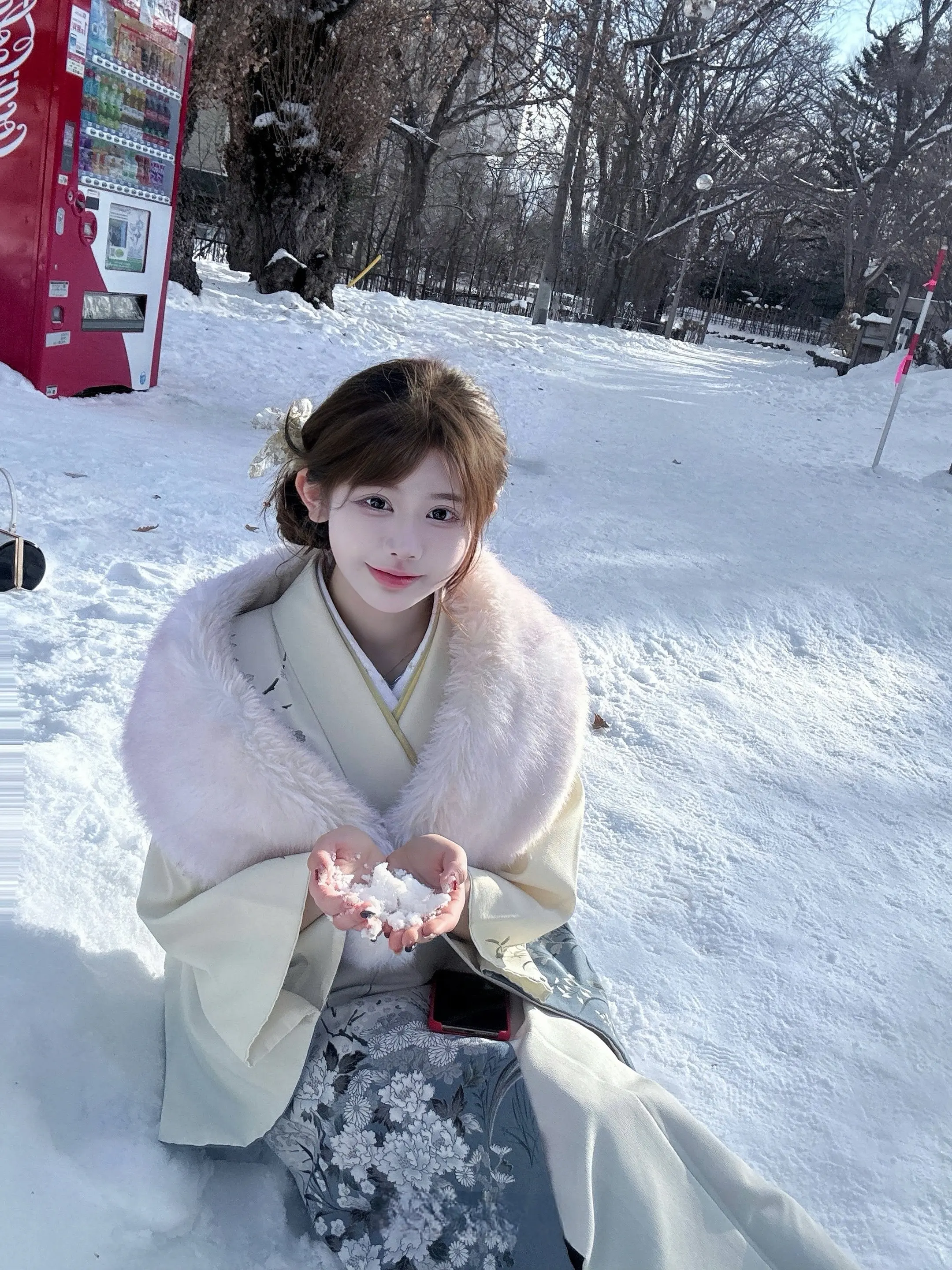 下雪了我们的故事也该翻篇了（穿孙子衣服版本）