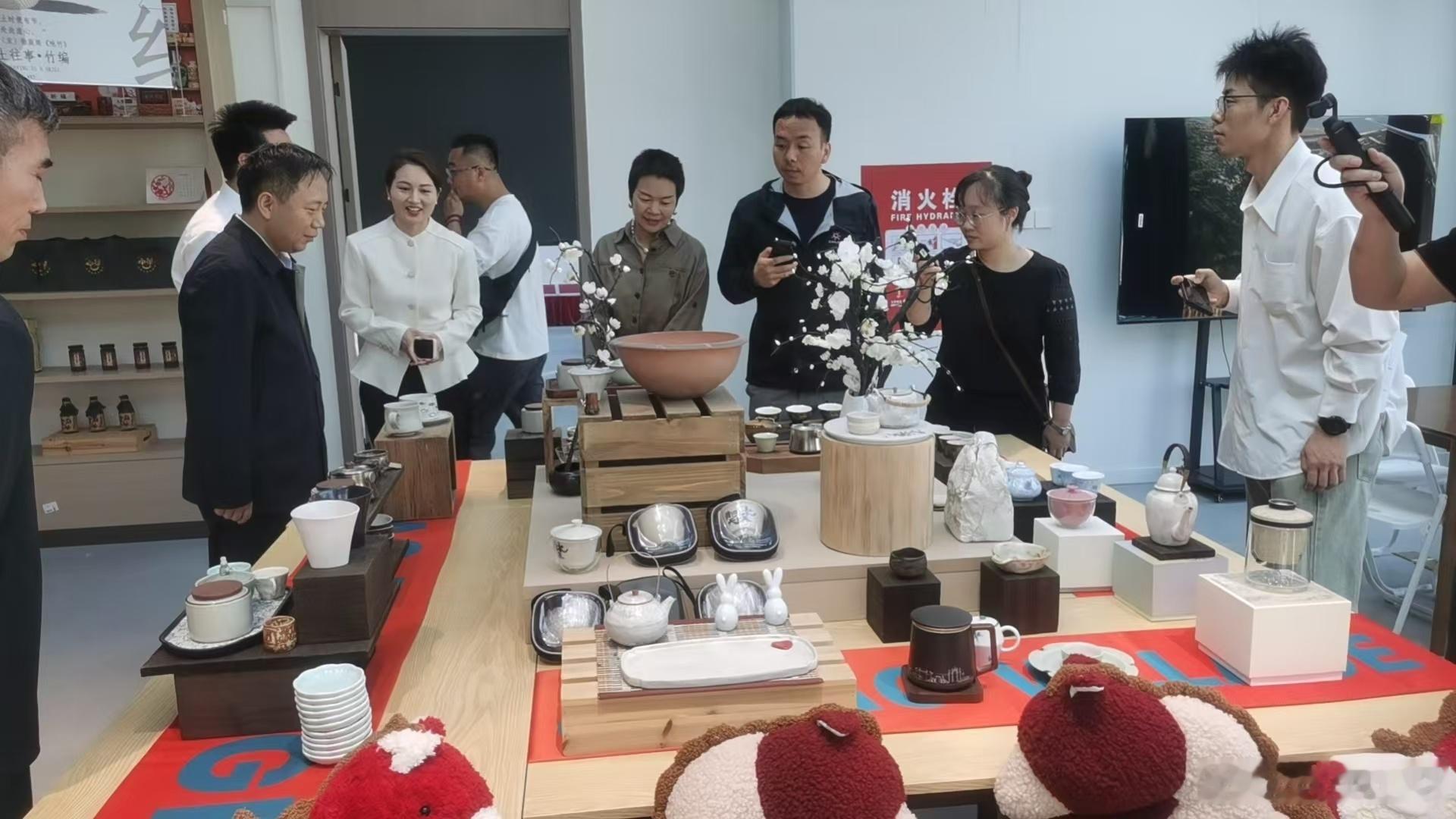 坐落于黄河岸边的中牟县雁鸣湖镇九堡村，深挖黄河渔村历史文脉，坚持非遗活态传承、文
