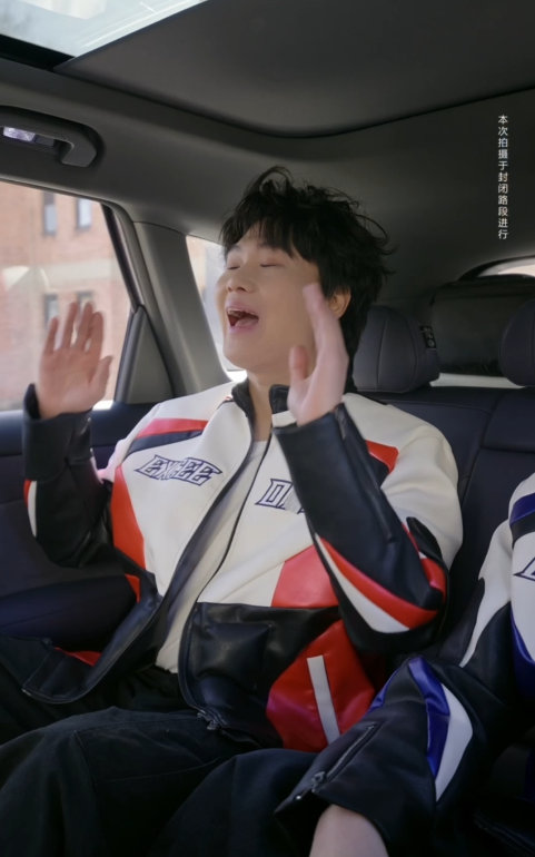 笑发财了，看见高超和高越他们两个的超绝反差感也是满满的快乐，而且两个人在一起的时