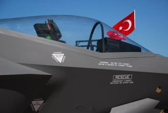 🔥🇺🇸🇹🇷✈️美国已正式确认，土耳其无法重新加入F-35隐形战斗机项目