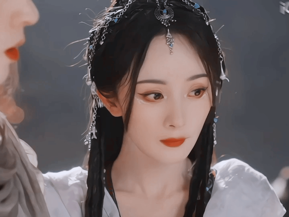 预告里涂山红红这个镜头真的好灵#狐妖小红娘月红篇# ​​​