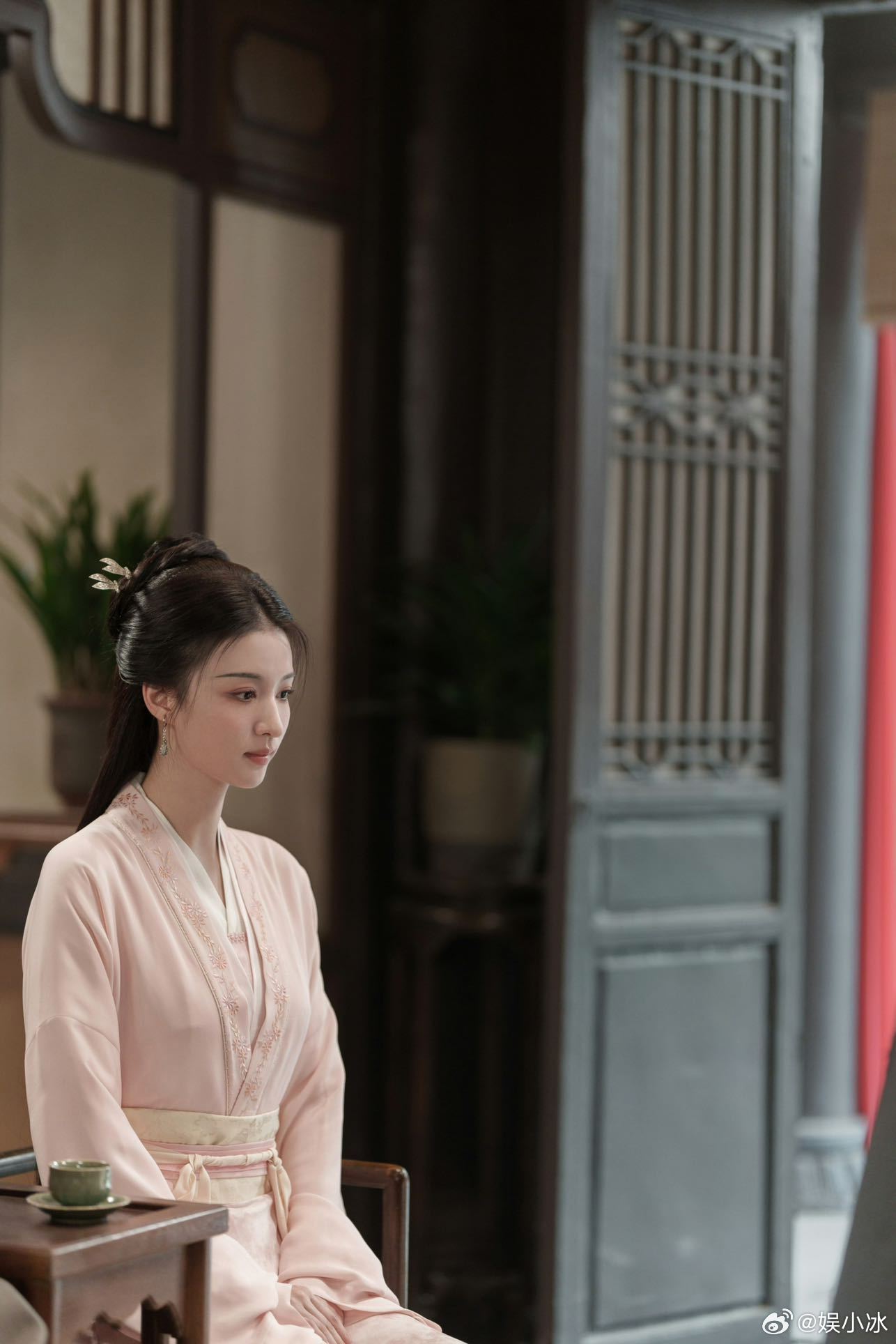 #柳眠棠口嫌体正直# 柳眠棠是一个很有趣的角色，表面上嘴硬，实际上却心软的很，尤