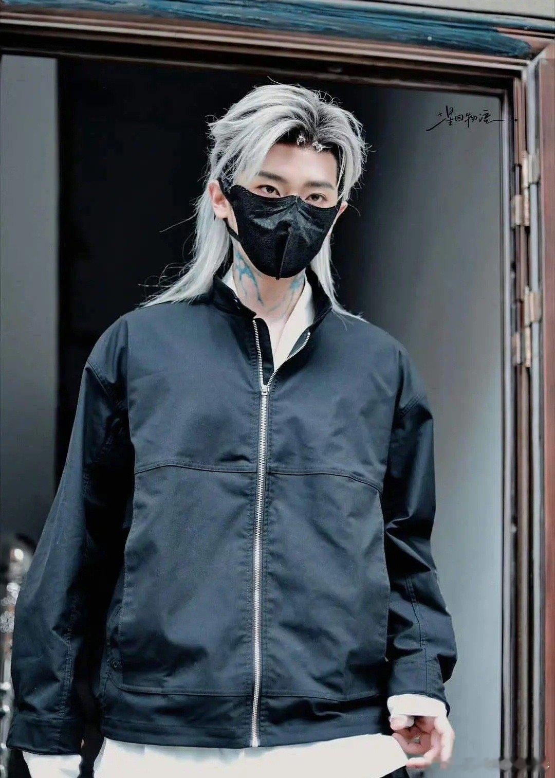 现在古偶连发型都要复制粘贴了嘛[费解] ​​​