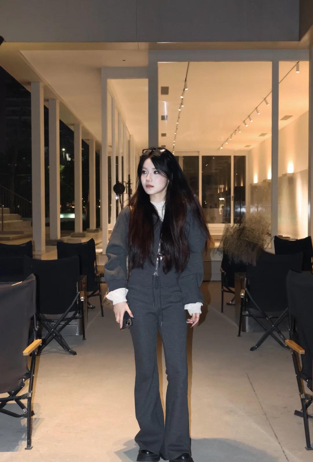 雷子进来挨夸！！🌽
父神你真的很会挑地方！出片如呼吸般简单！！
再次对190的