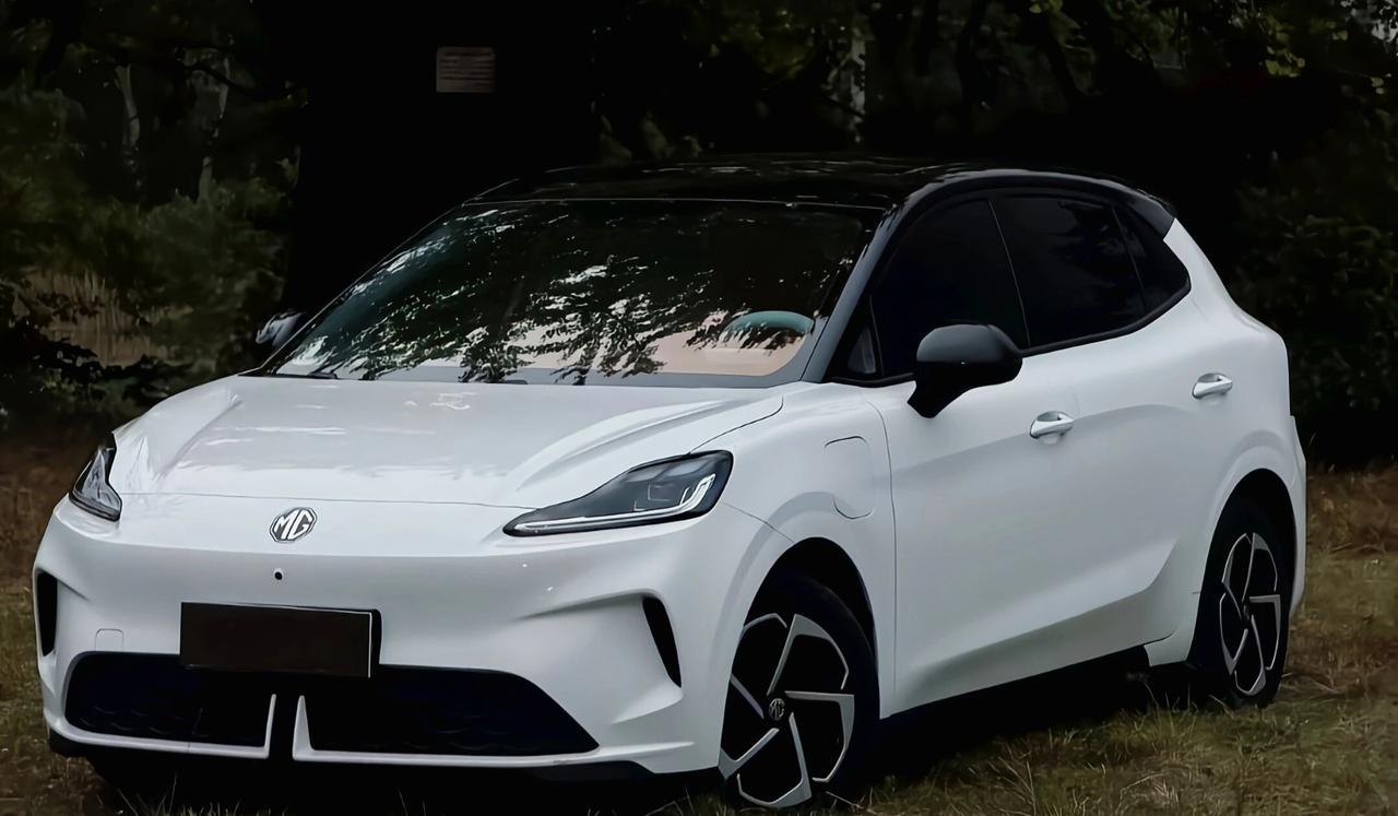 名爵MG4 OTA更新名爵MG4迎来OTA升级，新增10项功能，6项体验优化。车