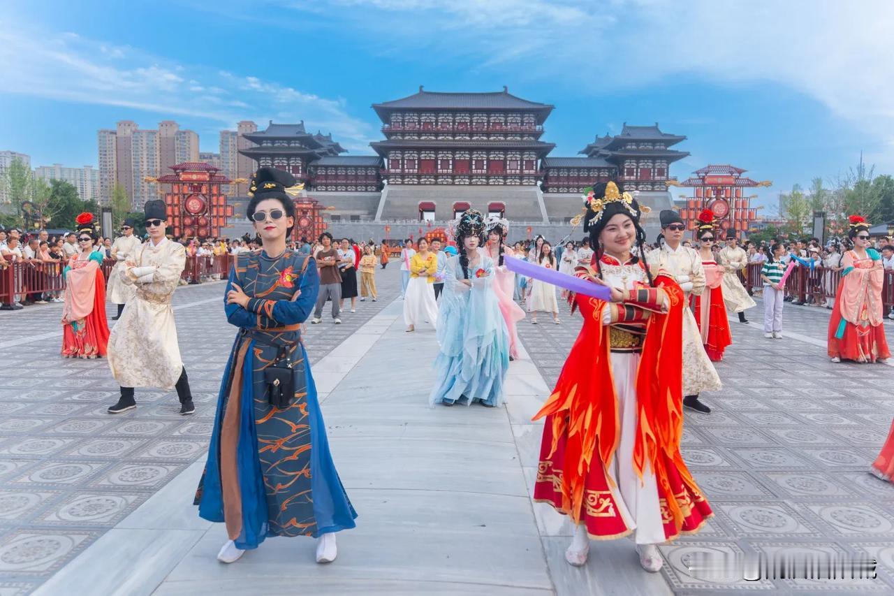【即日起，隋唐洛阳城营业时间延长至23:30】7月11日起，隋唐洛阳城国家遗址公