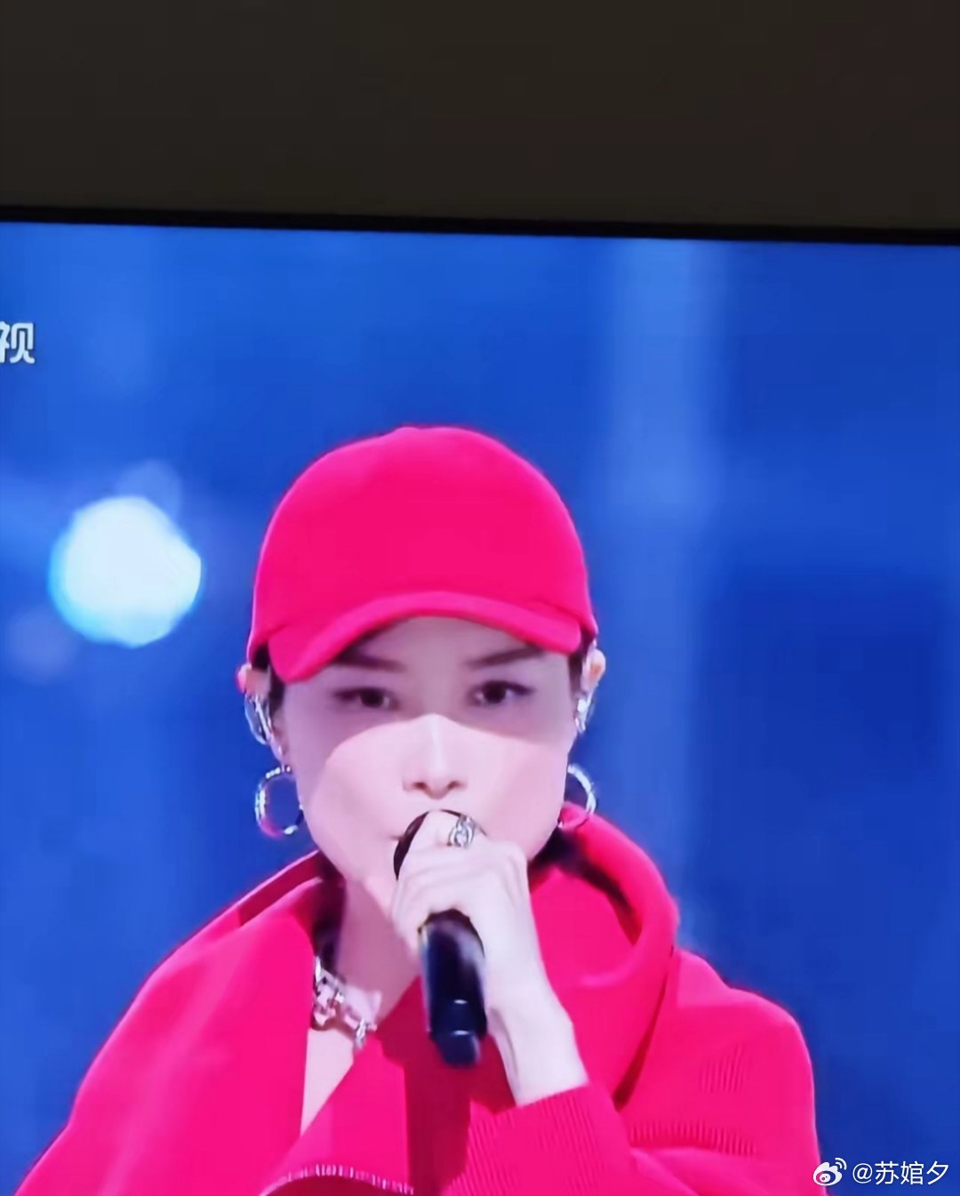 李宇春神了20年的跨年，李宇春就做了20年的跨年压轴嘉宾，从2005~2025长