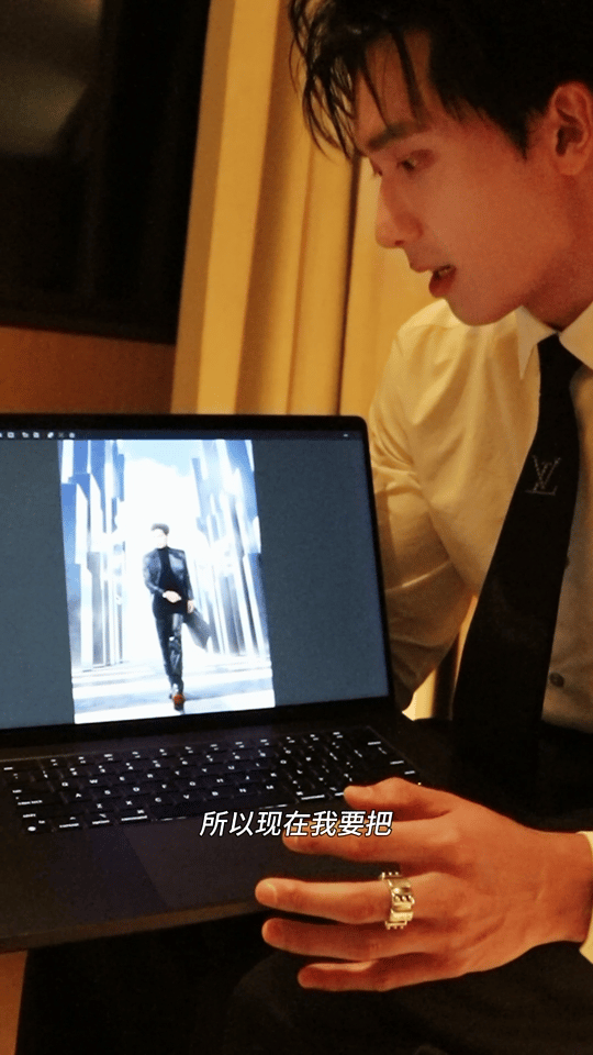 吴汉坤内娱第一个ai自制出发图的艺人吴汉坤Ken定AI上班 吴汉坤在内娱的AI探