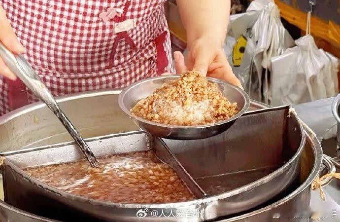 【好吃台州一碗三代人用心守味的家常炊饭 】凭一碗家常炊饭，台州这家路边老店拿下米