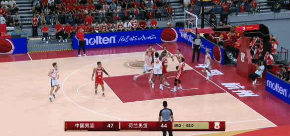 中国男篮热身赛65:60力克荷兰队，我有三个观点需要分享：
1、今天杨瀚森上了、