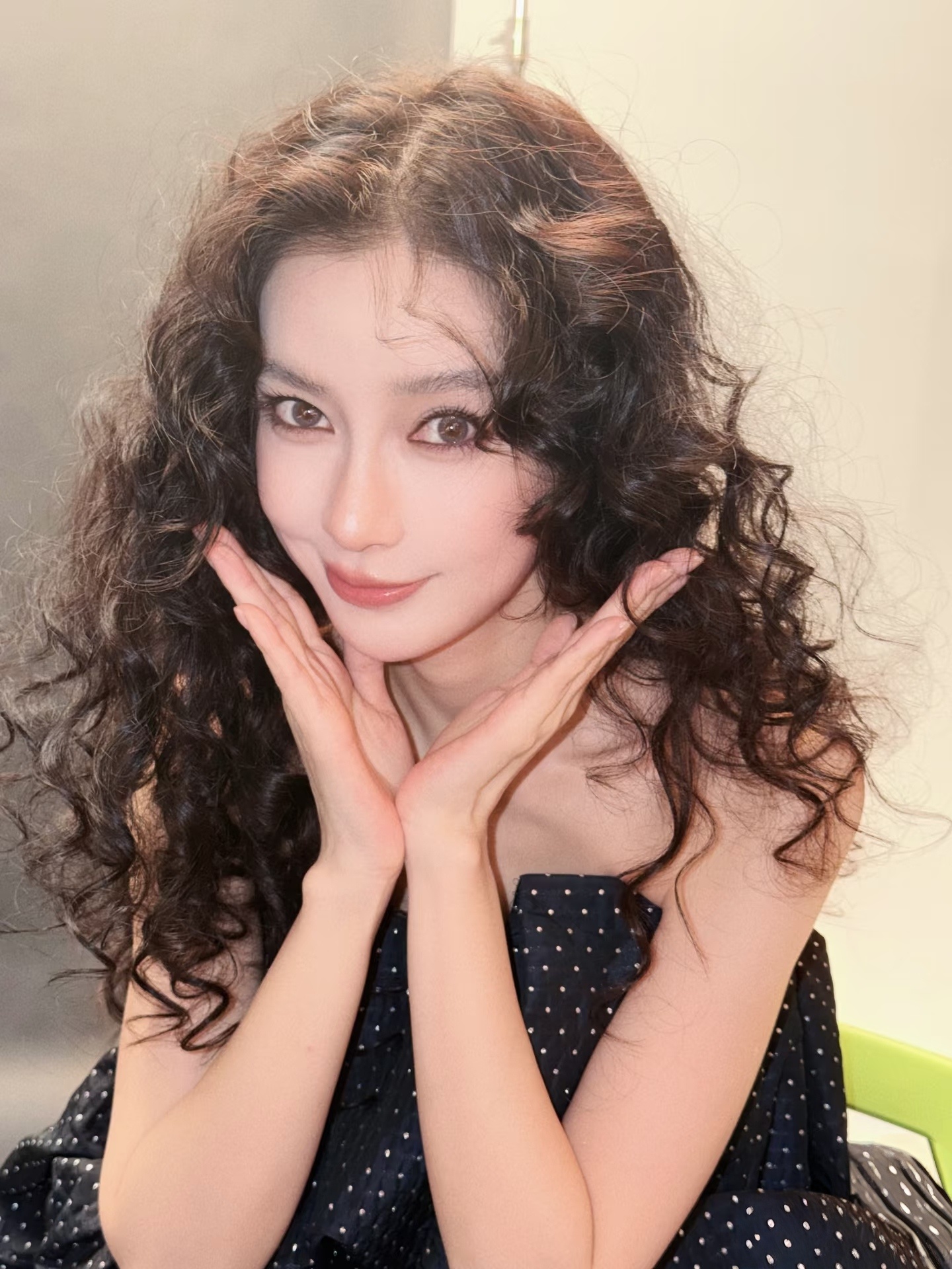 angelababy 杨颖 中午好大家在大统帅的超话等级是多少呢来和奶颖分享分享