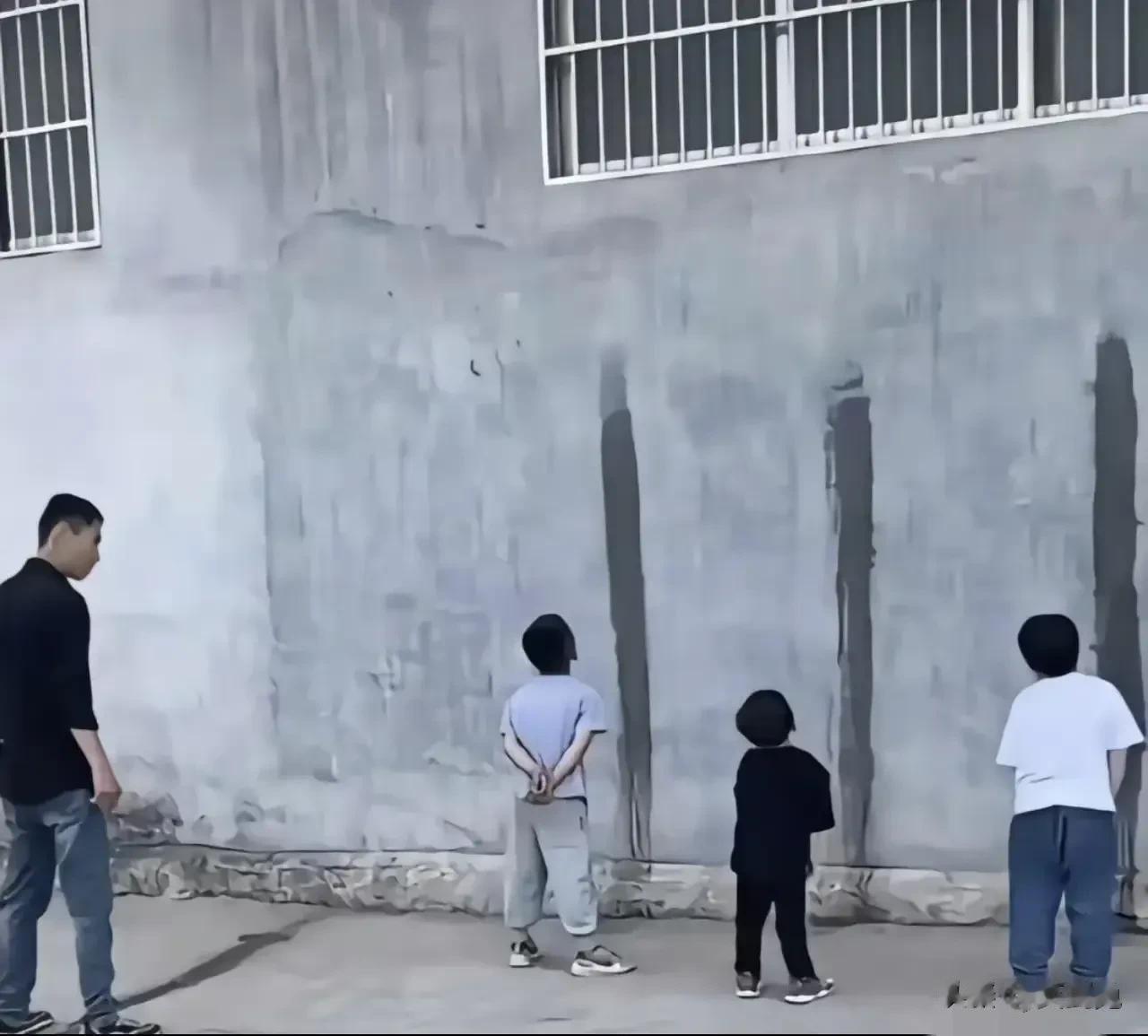 想当年我也是可以跟他们一决高下的[思考]