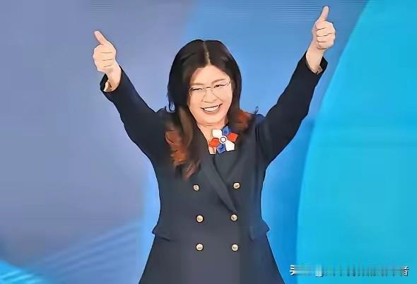 最近熊猫家突然火出圈
一个词——“一国两区”！
听着是不是有点像历史课本里说的“