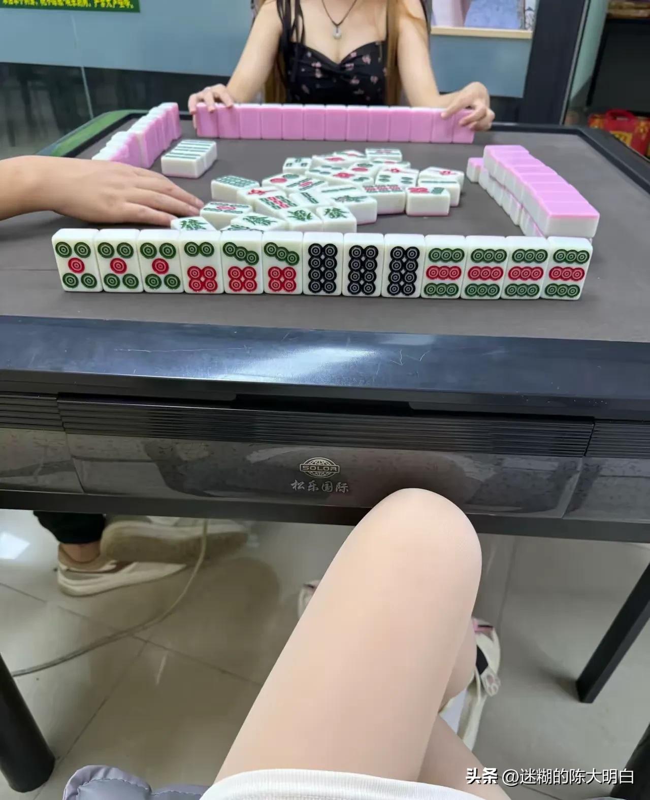 不是老麻将，还真不一定能看出这副清一色胡什么牌吧？
