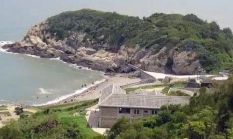 一旦台海爆发冲突，最难啃的骨头不是台湾本岛，而是距大陆最近点约 34 公里，距福