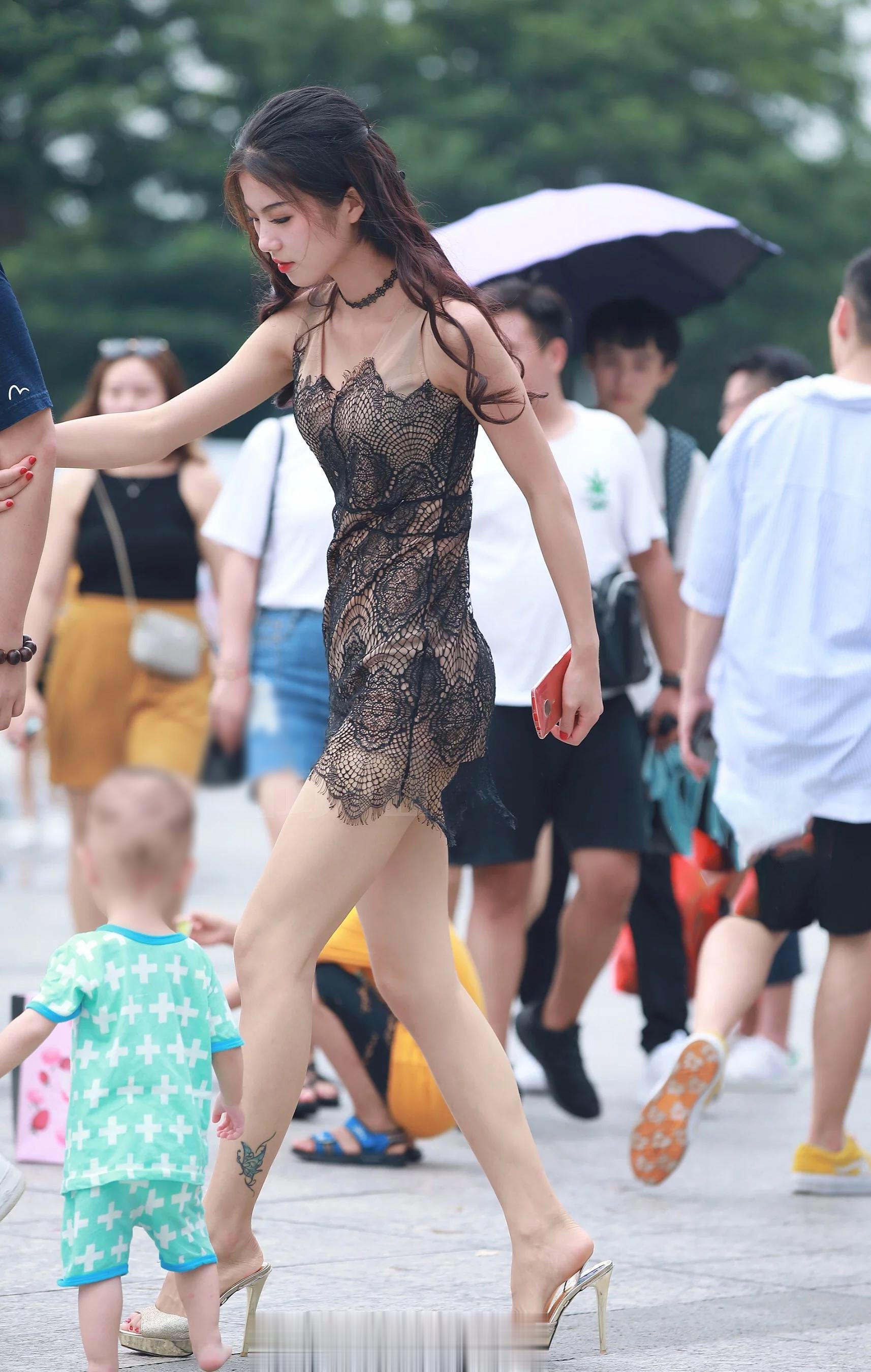 这样的女朋友和一百万，你选择哪个？ ​​​