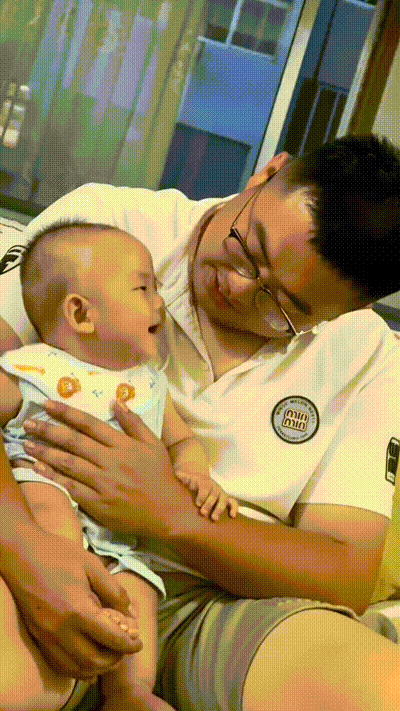 爷俩关系挺表面啊