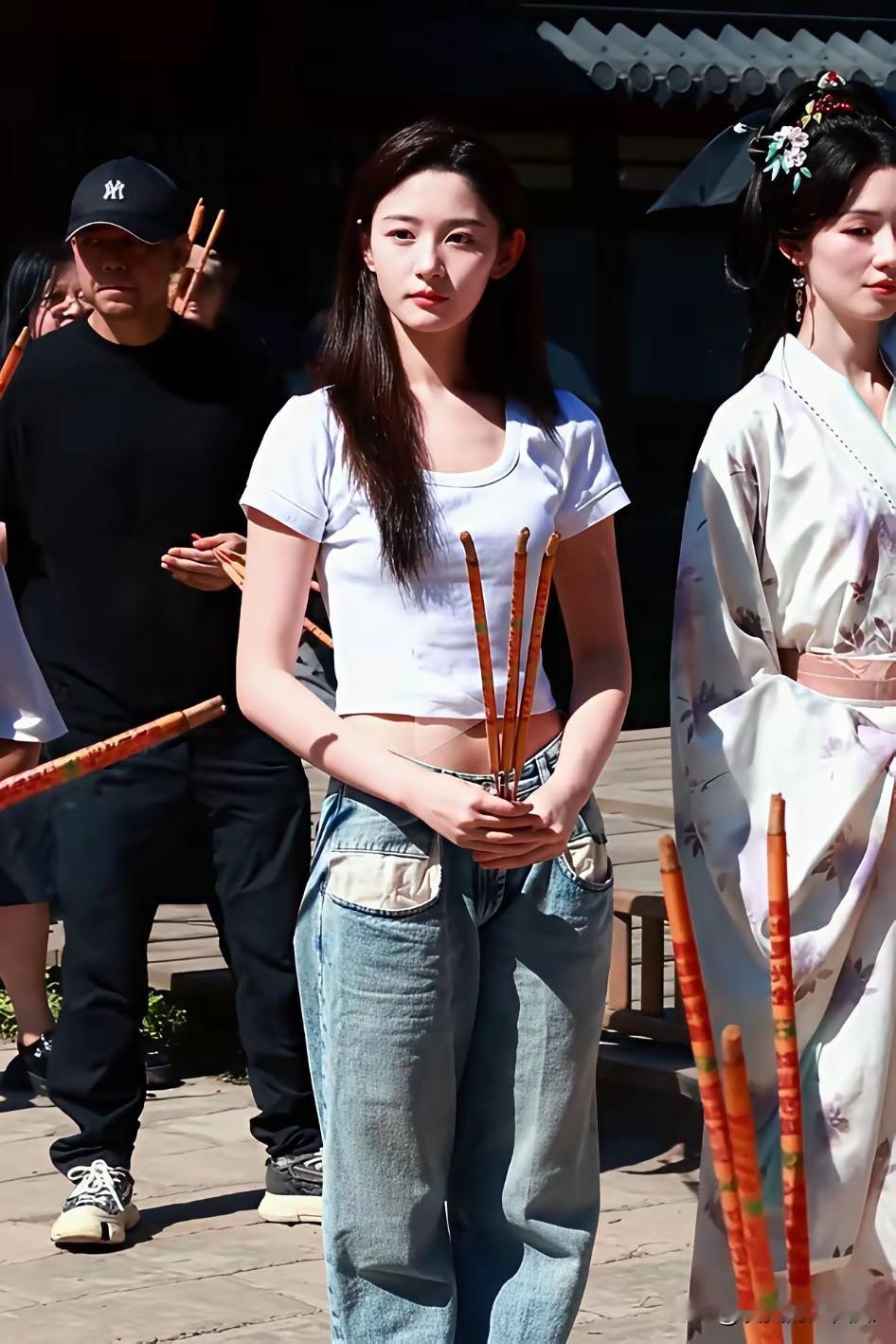 长得那么漂亮的女演员，可惜没有遇到好导演，一直火不起来！