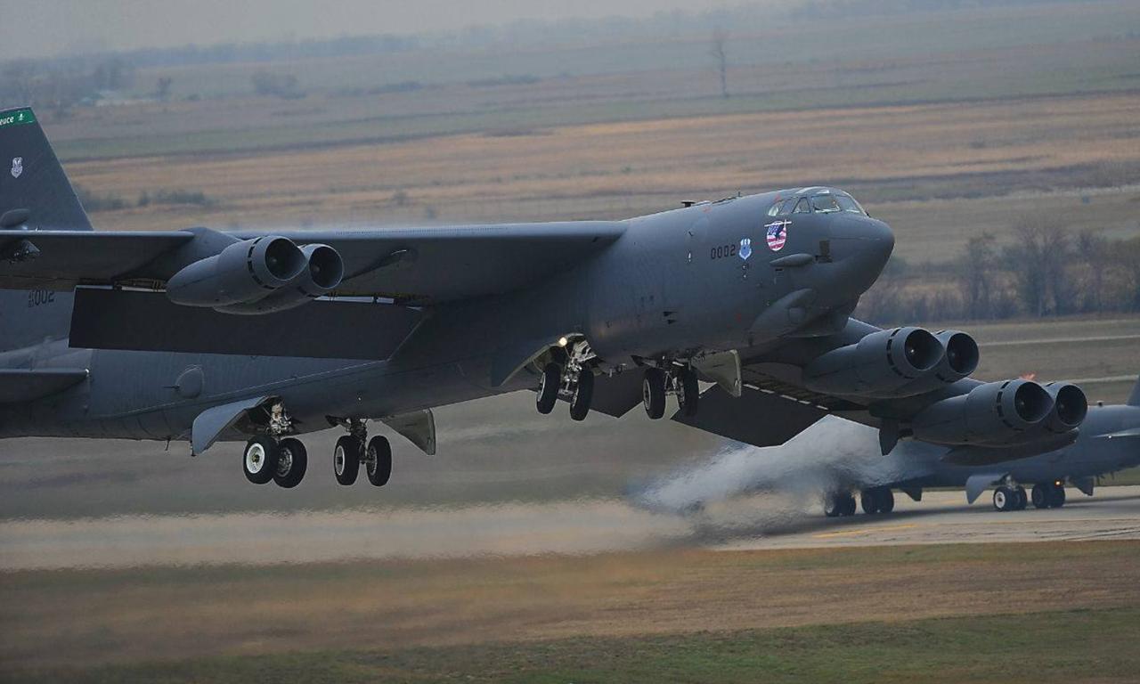 美空军启动B-52发动机升级项目

  据美国《防务新闻》周刊网站1月7日报道，