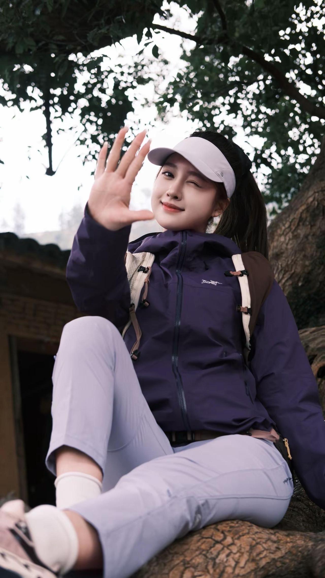 山山而川 征途漫漫 ，做热烈明媚的自己  徒步 登山好去处