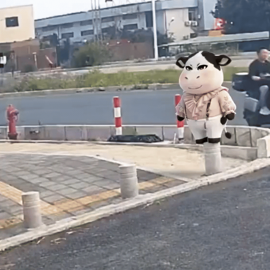 7点被欧阳吵醒说去约会吧，我当时真的想邦邦给他两拳👊睡了三小时，迷迷糊糊洗漱完