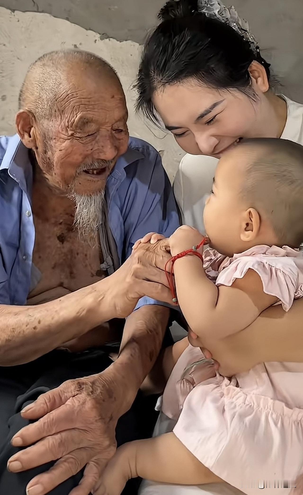 【唯道心语】情绪稳得住：才有未来路

世间，充满了太多情绪化的东西，尤其网络上的