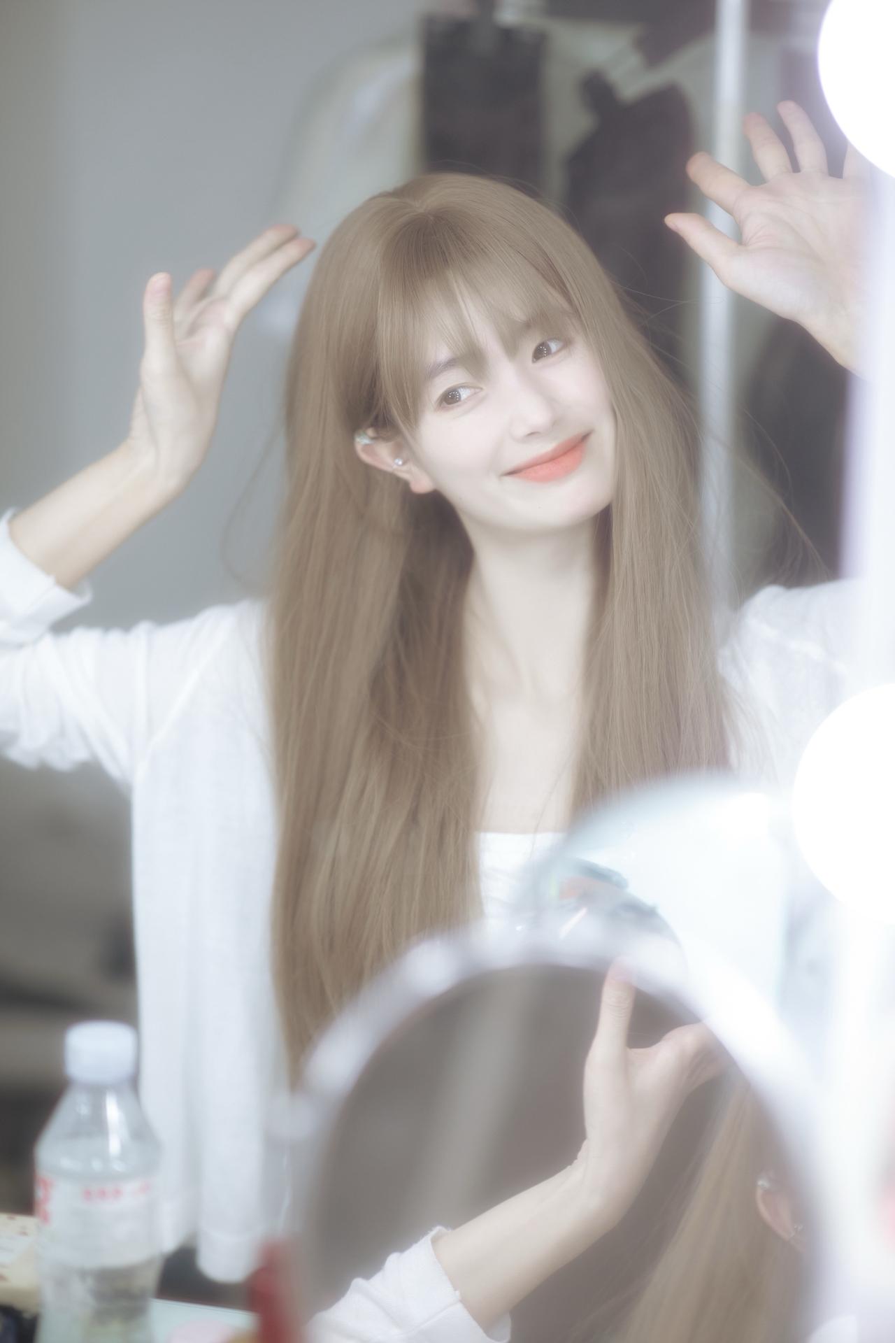 如果换这个发型可以吗？大家来评论评论，这个发型好还是以前的就好