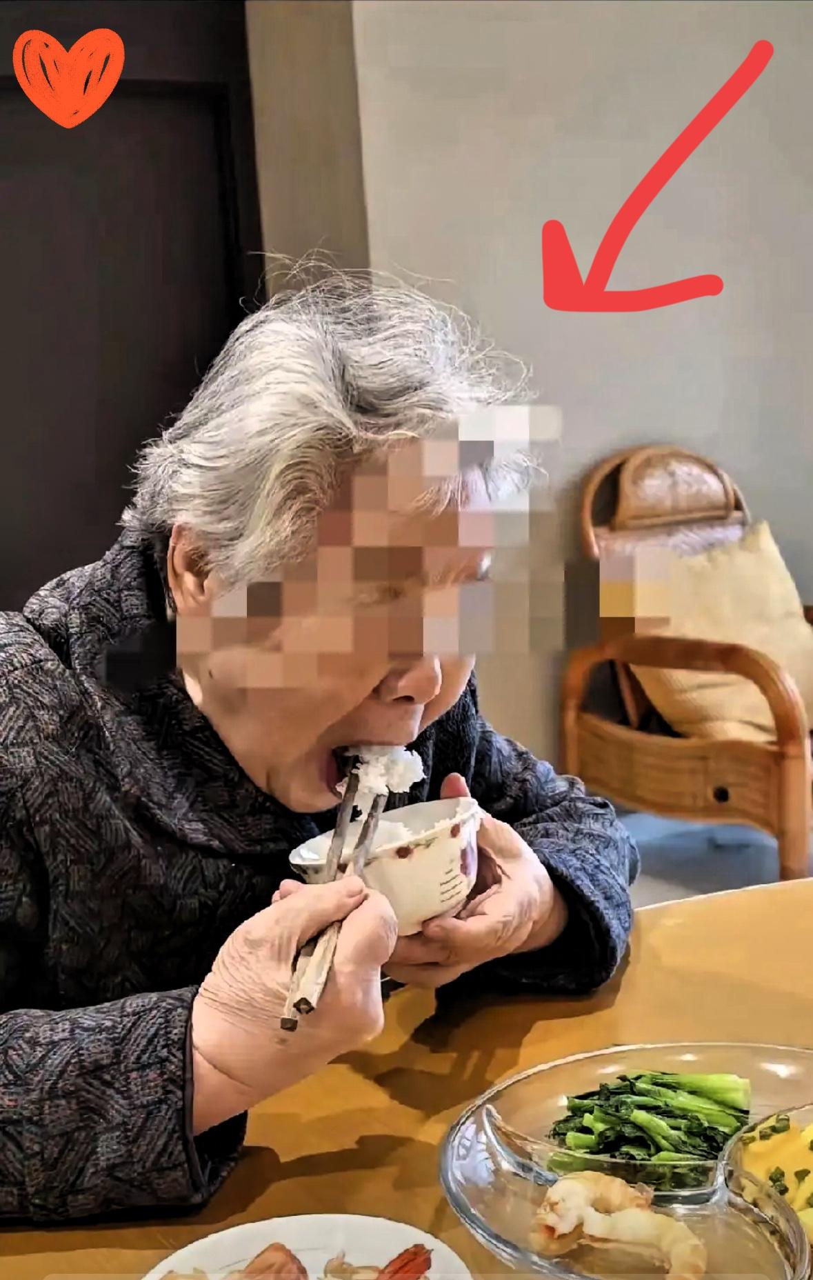 这个婆婆真好

丈夫出轨了，丈夫跟小三结婚了，婆婆觉得儿子对不起前儿媳，婆婆把每