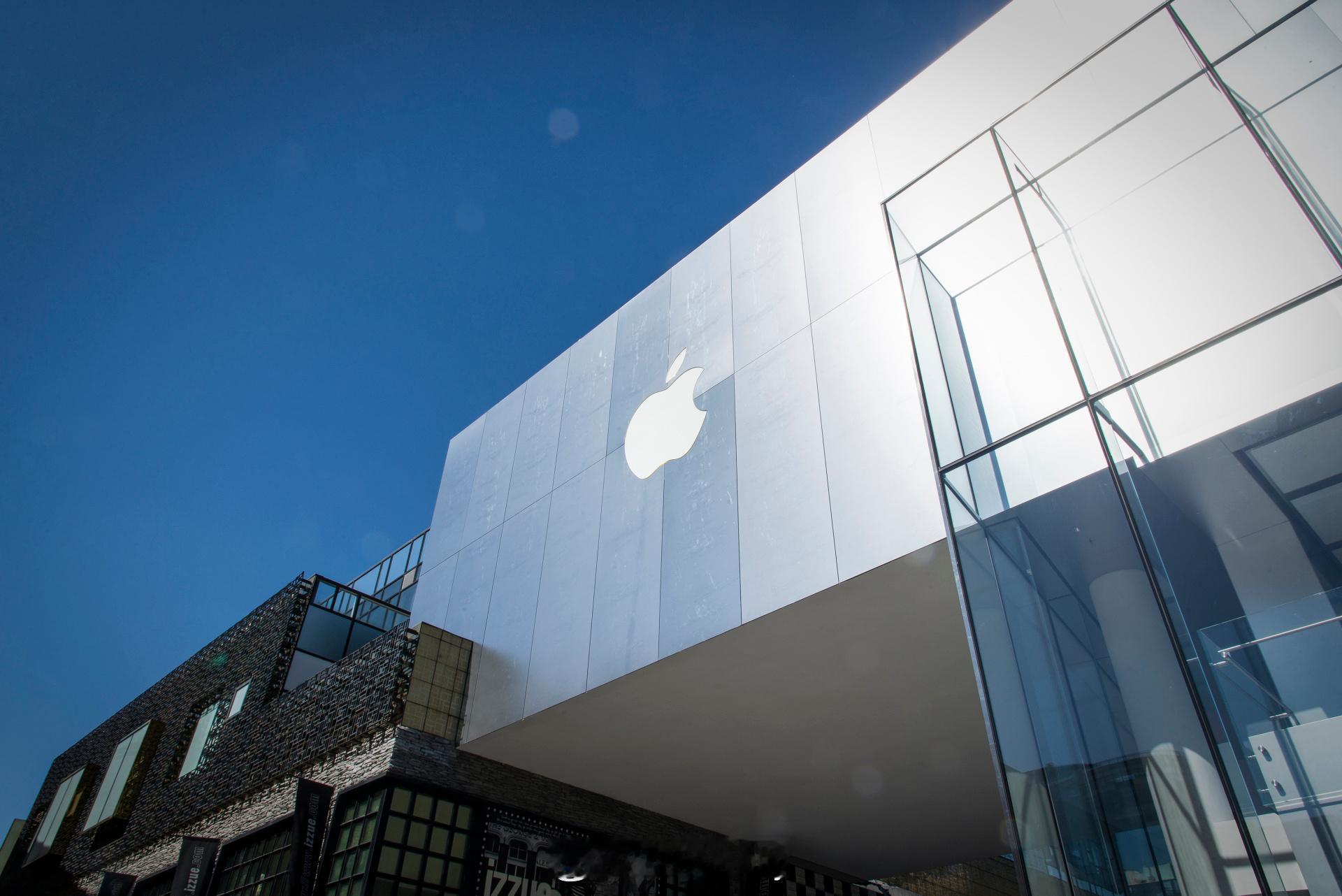 库克最后一届WWDC 库克时代的苹果，让iPhone从小众专属，变为了大众产品。