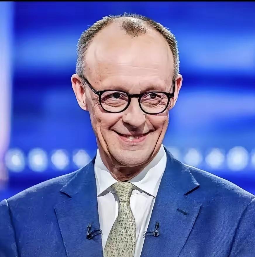 就在刚刚
德国突然宣布
昨天11月26日，德国这边一条重磅消息从联邦议院传出来，