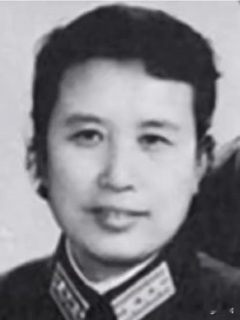 15岁富家女逃婚去延安，死活不当官太太，却在1978年的德国波恩，哭得几近昏厥，