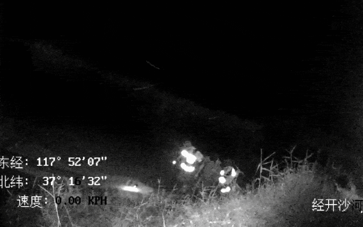 深夜黄河滩上演生死营救，滨州民警救下轻生男子

7月13日深夜23时，山东滨州经