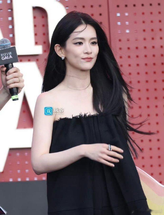 陈昊宇在芭莎红毯太有气场了，生图王者[色] ​​​