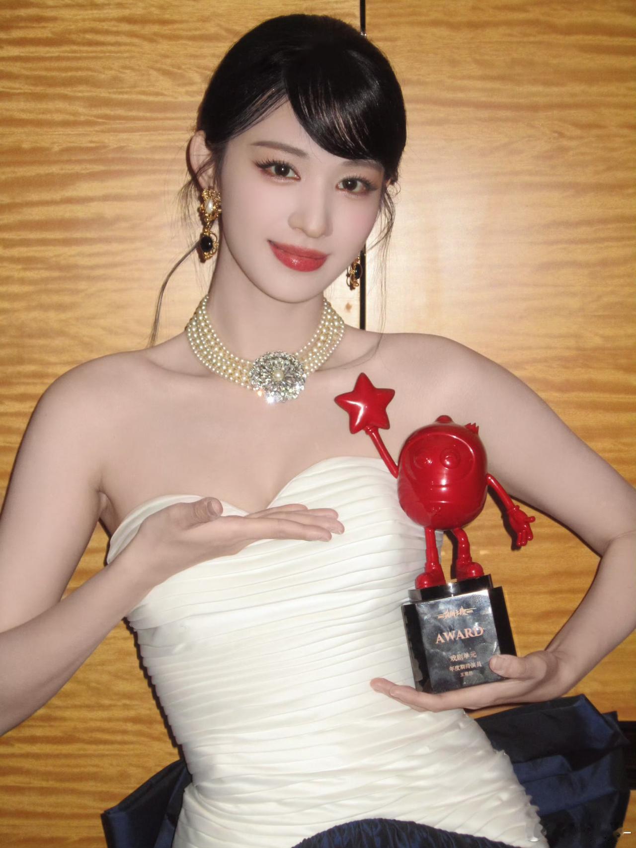 超美新图，恭喜获奖🏆