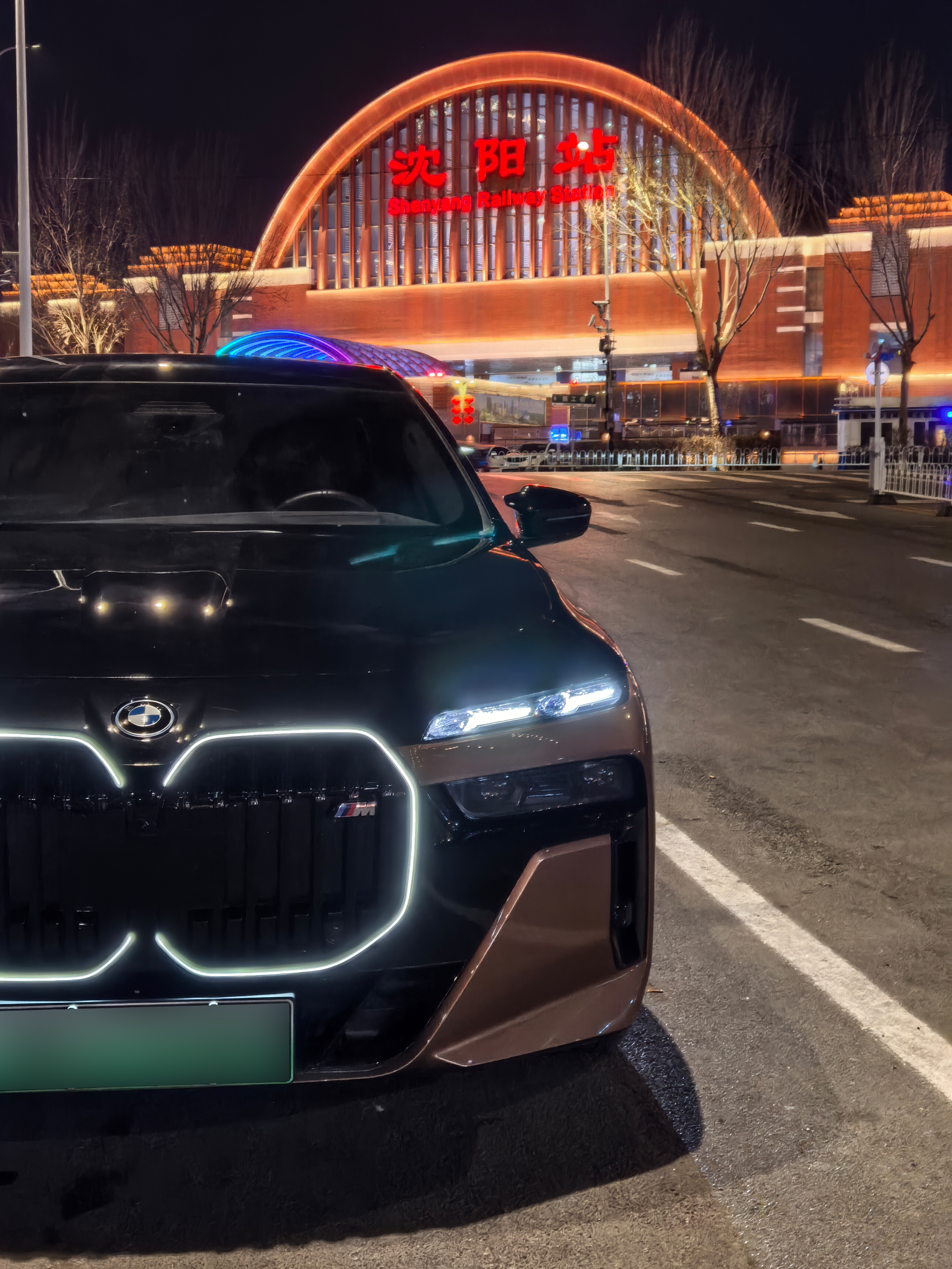 刚下车就有i7M70开，排面拉满了[坏笑]  