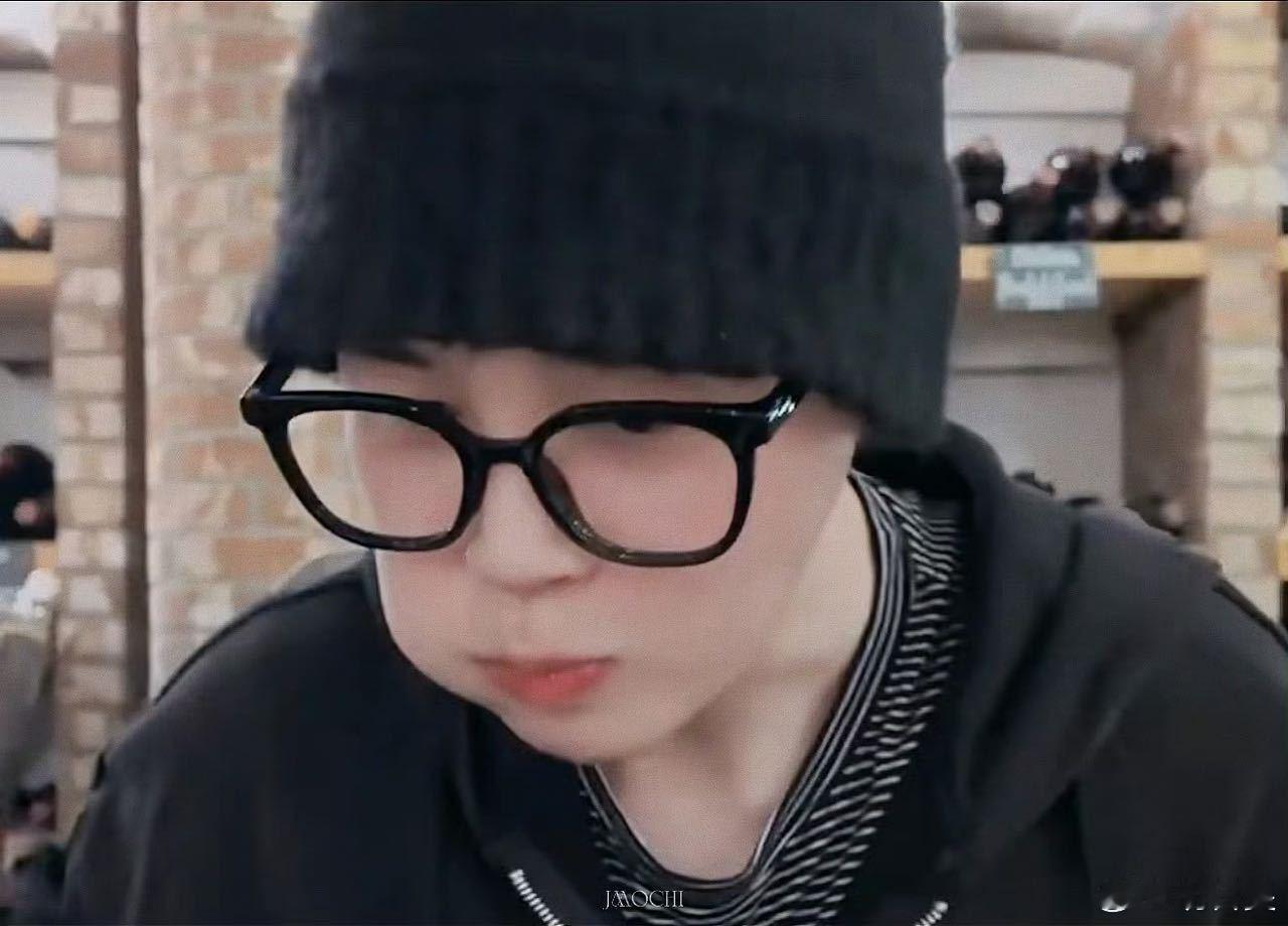 朴智旻我们都with jimin好吗 好的物料快快来～ 