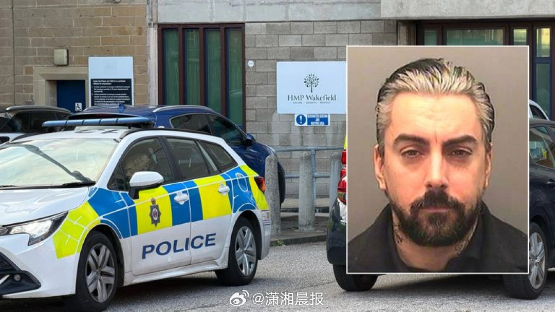 【#英国恋童癖摇滚乐团主唱在狱中被杀##英歌手企图性侵婴儿入狱多年后被杀#】曾担
